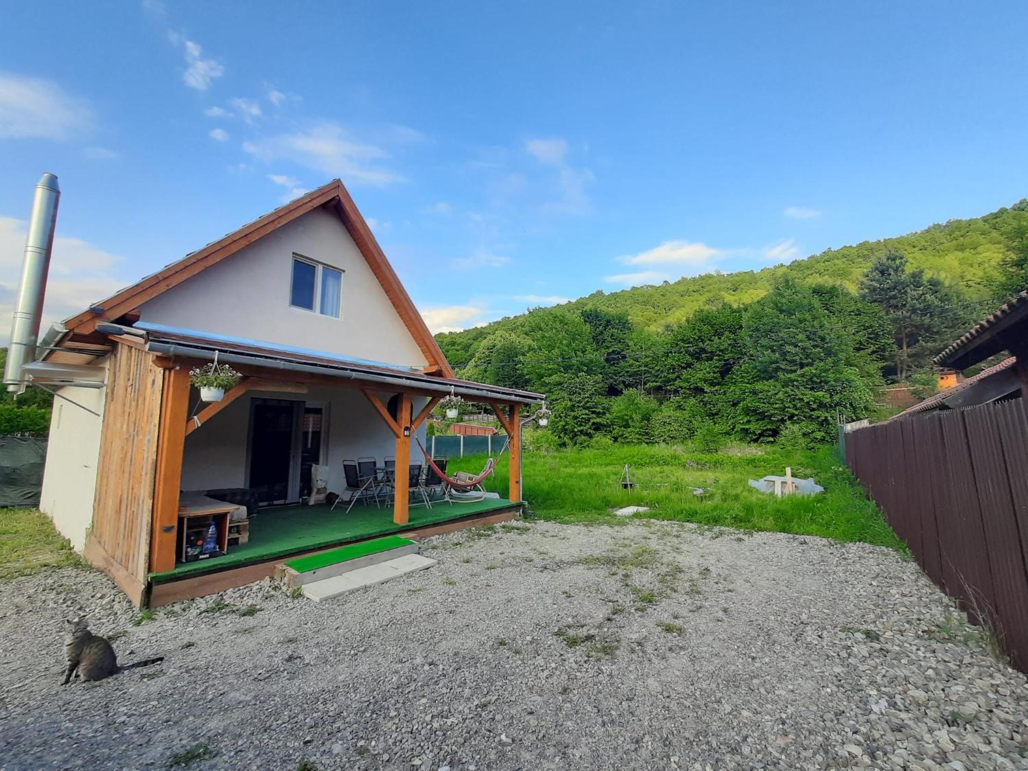 Mountain Cozy Home Sub Cetate Exterior photo
