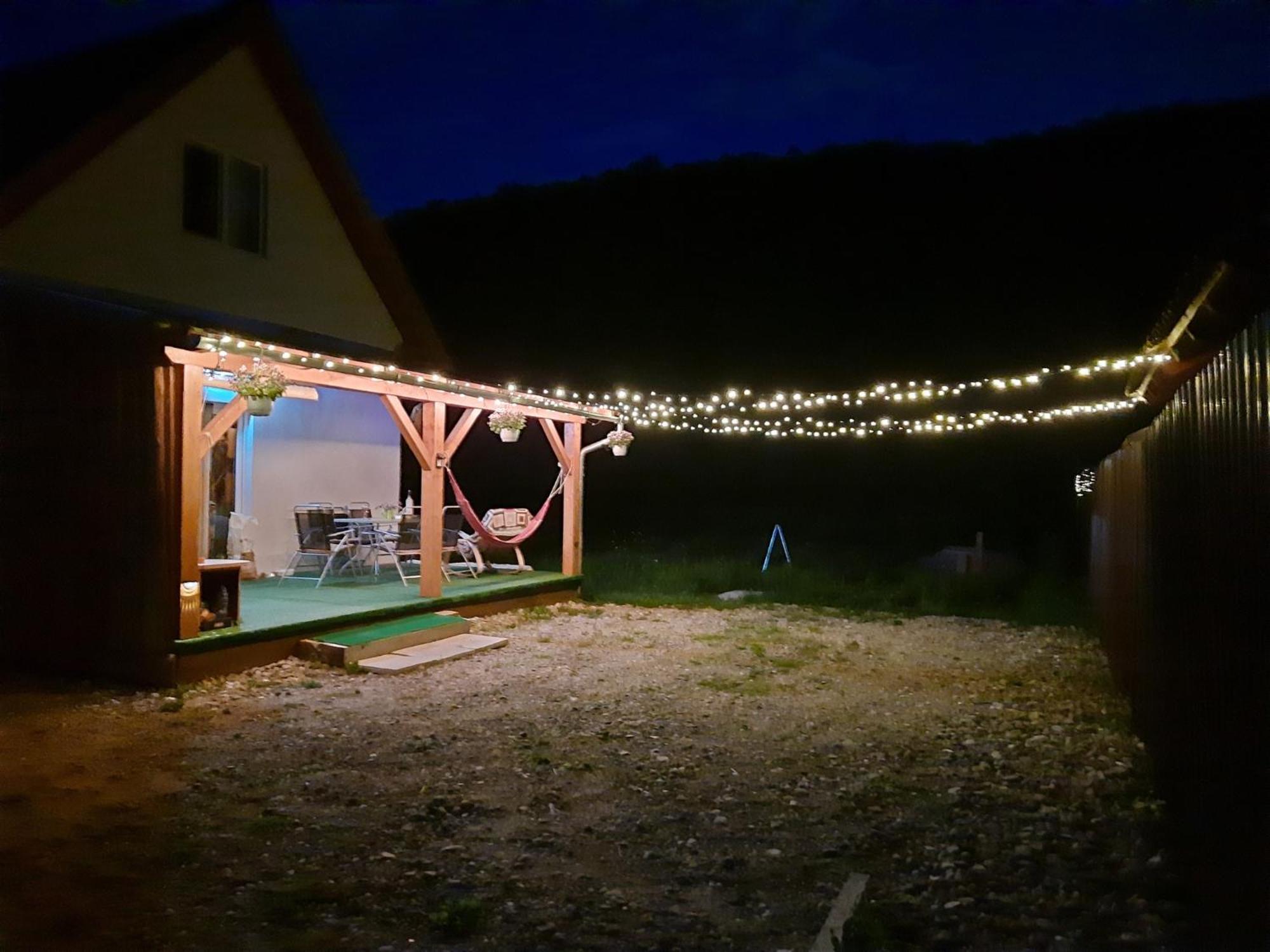 Mountain Cozy Home Sub Cetate Exterior photo